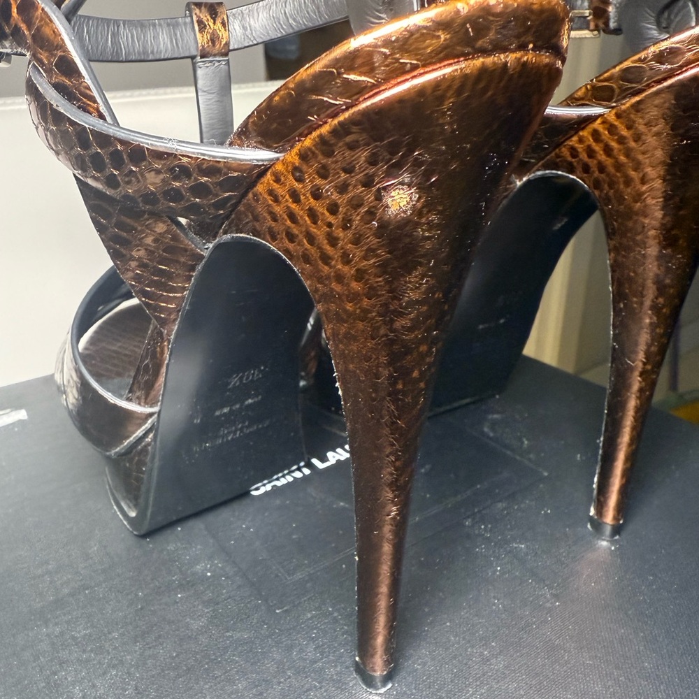 PRE-OWNED - Yves Saint Laurent Tribute Metallic Snakeskin Heel Sandals Size 39.5 - Picture 8 of 14